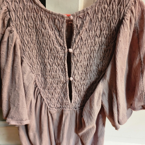 Intimately Free - Picture 3 of 4